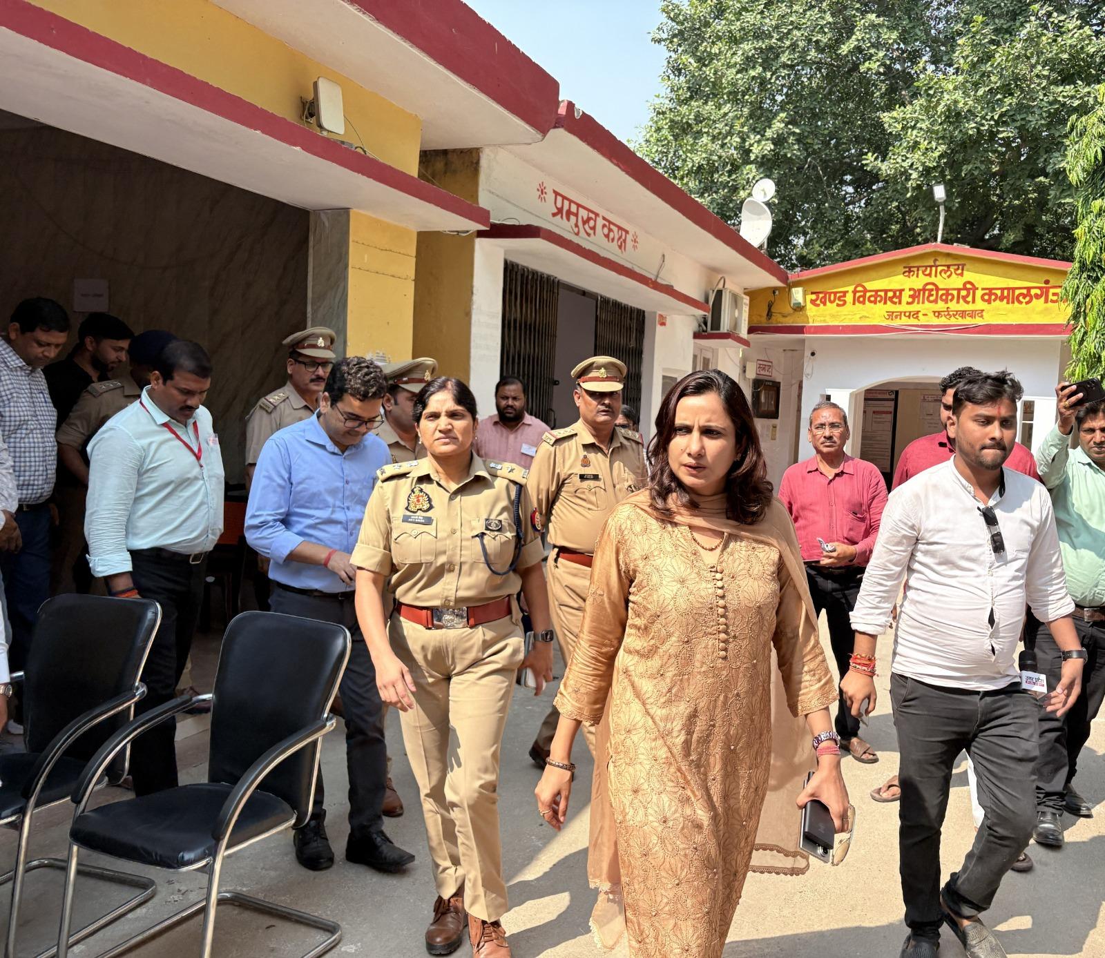 शिक्षक एमएलसी चुनाव में 73.93 और स्नातक में 55.17 प्रतिशत मतदान
