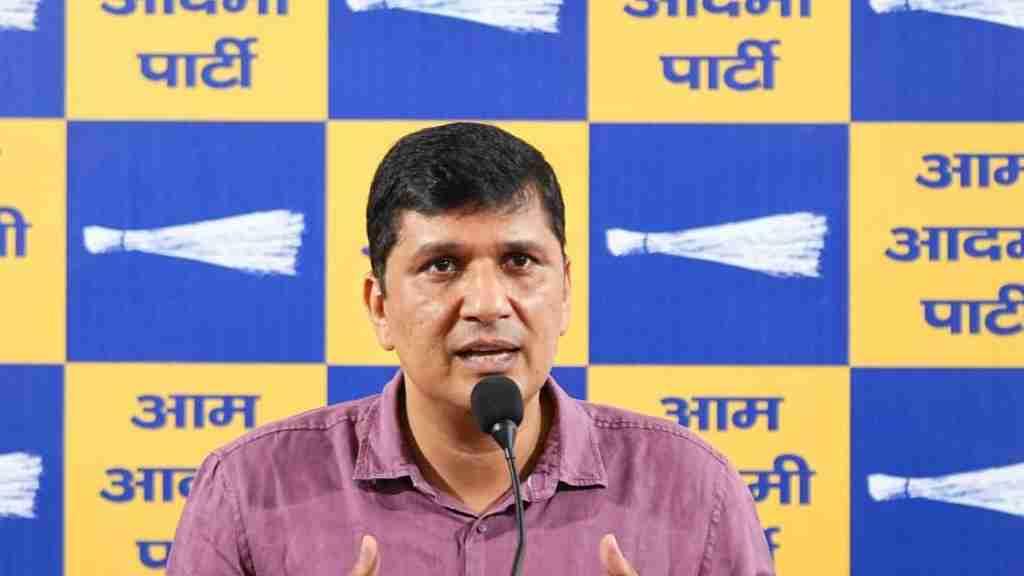 AAP का बड़ा हमला, किताबों में 40 फीसदी कमीशन खा रही दिल्ली सरकार