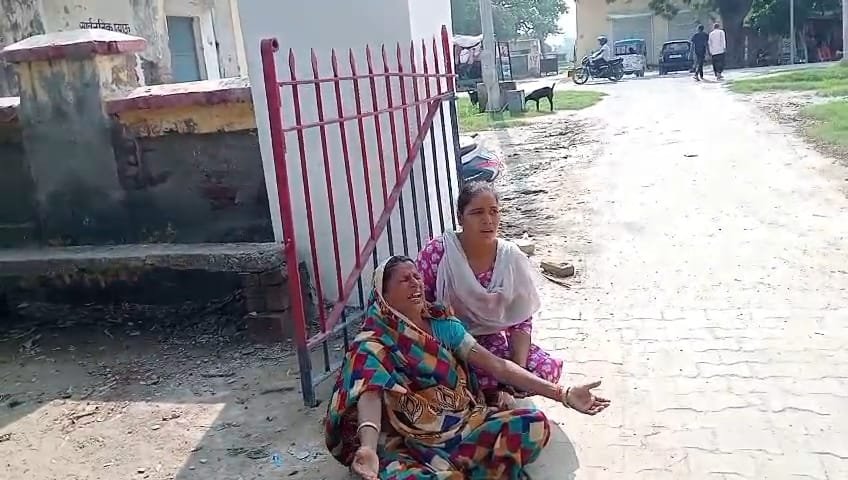 mother and daughter