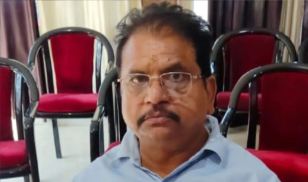 रिश्वत लेते दबोचा