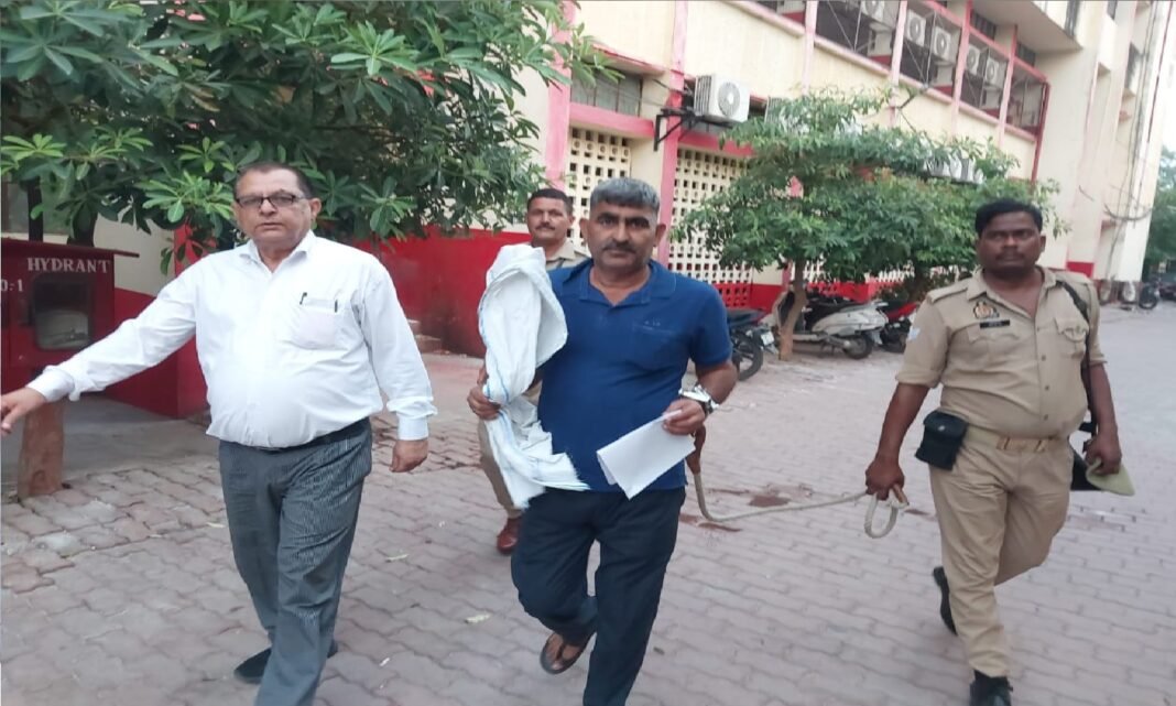 पति दोषी करार