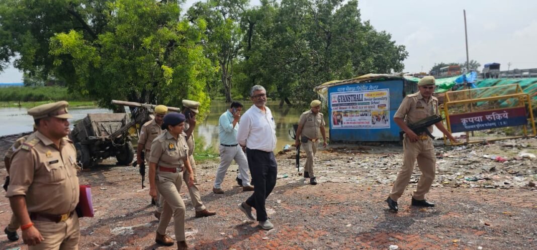 जिलाधिकारी व पुलिस अधीक्षक