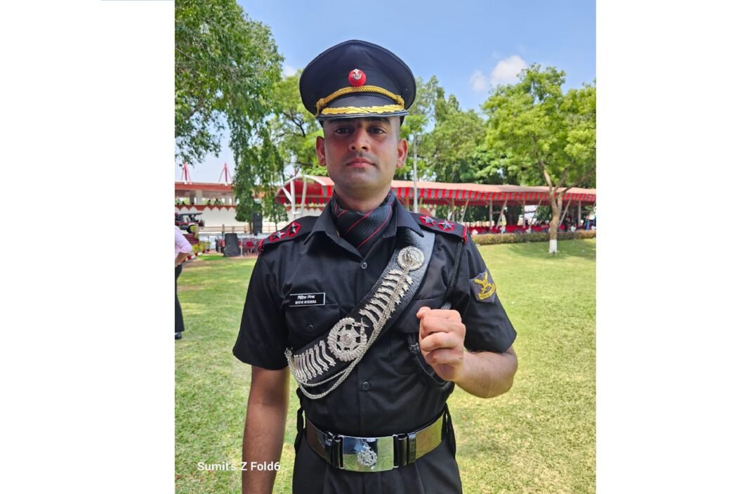 कंपिल का बेटा बना लेफ्टिनेंट