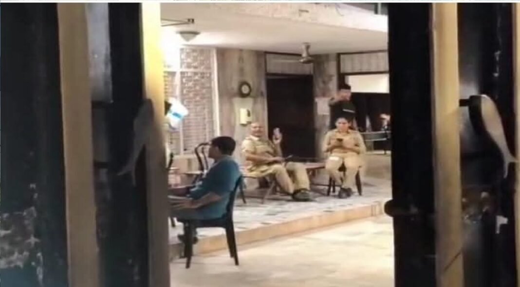 45 से अधिक ठिकानों पर छापेमारी