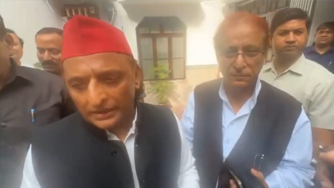 रामपुर पहुंचे अखिलेश यादव