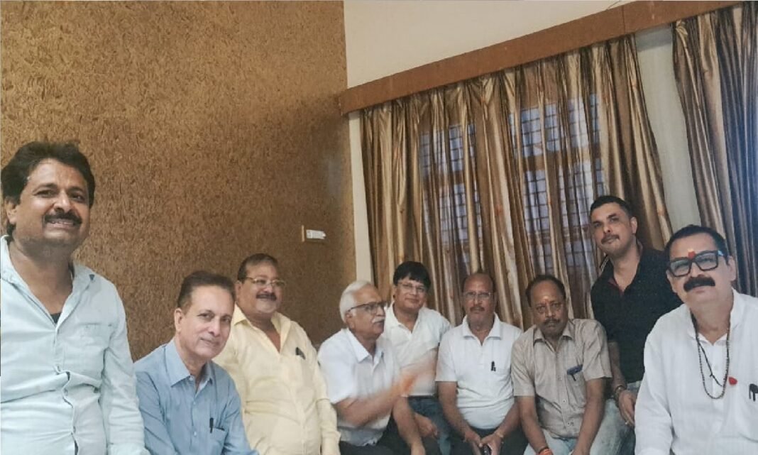 त्योहारी सीजन पर व्यापारियों के उत्पीड़न को लेकर दी चेतावनी