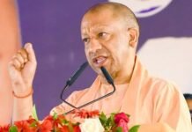 सीएम योगी ने किया बड़ा एलान यूपी के सभी स्कूलों में अब अनिवार्य होगा ‘वंदे मातरम्’ गायन