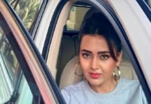 टॉप 10 टीवी एक्टर्स की लिस्ट जारी: स्मृति ईरानी 10वें नंबर पर, नंबर वन बना ‘बिग बॉस 19’ का फाइनलिस्ट