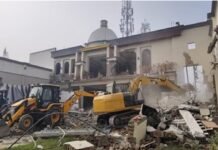 बरेली हिंसा से संबंधित अवैध मैरिज हॉल पर चला बुलडोजर, बीडीए ने किया ध्वस्त