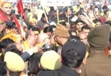 शंकराचार्य प्रकरण: बेलगाम नौकरशाही की मनमानी या हाईटेक राजनीति के शिकार योगी?