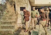 नकाबपोश बदमाशों ने परिवार को बंधक बनाकर 25 लाख के जेवर लूटे, क्षेत्र में सनसनी