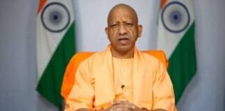 जनता दर्शन में सीएम योगी सख्त: हर फरियादी को न्याय का भरोसा, उद्यमियों की समस्याओं के त्वरित समाधान के निर्देश