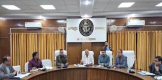 बोर्ड परीक्षा की तैयारियों को लेकर बैठक