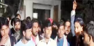 भंडारे में डीजे बजाने को लेकर विवाद, तोड़फोड़ के बाद गांव में पुलिस तैनात