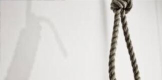 युवती की मौत का मामला: पोस्टमार्टम में फांसी से मौत की पुष्टि, परिजन हत्या का आरोप लगाकर रिपोर्ट दर्ज कराने पर अड़े