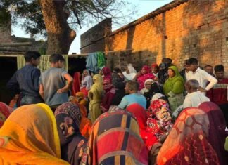 चंदौली में हादसा, छज्जा गिरने से मजदूर की मौत, तीन लोग घायल