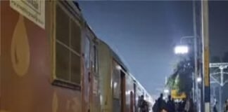 इटावा सेक्शन में ओएचई फाल्ट से दिल्ली-हावड़ा रेल मार्ग ठप, वंदे भारत समेत कई ट्रेनें एक घंटे फंसी रहीं