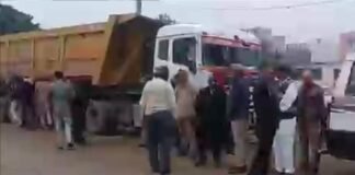 अवैध खनन पर बड़ी कार्रवाई, यमुना रोड मौरंग मंडी में तड़के छापा, कई डंपर सीज