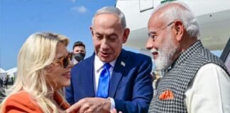 नरेंद्र मोदी के इस्राइल दौरे पर गर्मजोशी भरा स्वागत, हंसी-ठहाकों से गूंजा बेन गुरियन एयरपोर्ट