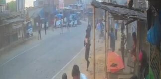 रॉन्ग साइड ट्रैक्टर-ट्रालियों ने कार रौंदी, फील्ड ऑफिसर गंभीर घायल