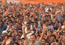 व्यंग :ठंडी सड़क की रंगीन प्रेसवार्ता “बुरा न मानो होली है”