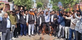 शाहजहांपुर में शहीद प्रतिमाएं ध्वस्त करने पर सख्ती, ठेकेदार पर गिरेगी गाज