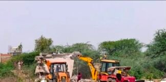 भूमाफियाओं पर बड़ी कार्रवाई, 10 करोड़ की सरकारी चारागाह जमीन कराई कब्जामुक्त