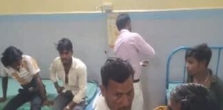 कांवड़ लेने जा रहे युवकों की बाइक ट्रैक्टर से टकराई, छह घायल; चार की हालत गंभीर