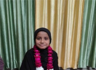 नौ वर्षीय कशफ खान का पहला रोज़ा: मासूम आस्था में अमन-चैन की दुआ