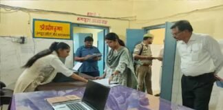 सीडीओ सान्या छाबड़ा का कछौना विकासखंड कार्यालय में औचक निरीक्षण, कई अनियमितताएं उजागर