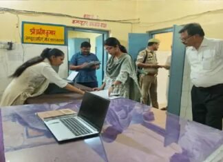 सीडीओ सान्या छाबड़ा का कछौना विकासखंड कार्यालय में औचक निरीक्षण, कई अनियमितताएं उजागर