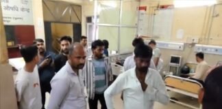 गंगा में नहाने गए तीन युवक डूबे, एक की मौत, दो अस्पताल में भर्ती