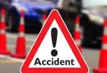 अज्ञात वाहन के रौंदने से बाइक सवार दो युवकों की मौत, एक घायल