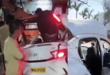 बेतूल में सड़क हादसा, सड़क किनारे खड़ी क्रेन में जा घुसी तेज रफ्तार कार, तीन की मौत, दो गंभीर रूप से घायल