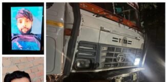 एटा में डंपर-बाइक की टक्कर में दो चचेरे भाइयों की मौत