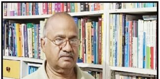 किताबों की ओर लौटते देश