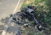 ट्रैक्टर-ट्रॉली की चपेट में बाइक सवार, दो युवकों की मौत, एक गंभीर