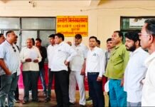 कायमगंज में वकीलों का गुस्सा ,प्रशासन के खिलाफ तीखा रुख , हड़ताल जारी