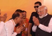 गंगा एक्सप्रेसवे मंच से बदला सियासी समीकरण