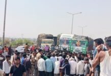 तेज रफ्तार ट्रक की चपेट में साइकिल सवार युवक की मौत