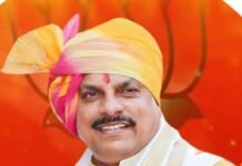 मैदान में महिला अफसर, सियासत में आक्रामक मोहन यादव