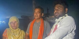आग से उजड़ा गरीब परिवार: सपा नेता डॉ. संतोष वर्मा ने पहुंचकर की मदद