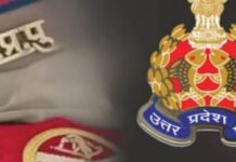 खाकी का रुतबा घटा : नौटंकी में फिर पिट गई पुलिस