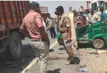 तेज रफ्तार का कहर: डीसीएम और टेंपो की भीषण टक्कर, कई घायल,दो की हालत गंभीर