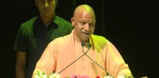 योगी सरकार में बदली बेसिक शिक्षा की तस्वीर, नामांकन से लेकर गुणवत्ता तक ऐतिहासिक सुधार