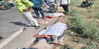 जौनपुर में सड़क हादसा, ट्रक ने बाइक को मारी ठोकर, पिता-पुत्र की मौके पर मौत