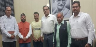 डीएम से मिले एसपीसीए सदस्य, पशु ट्रामा सेंटर की उठाई मांग