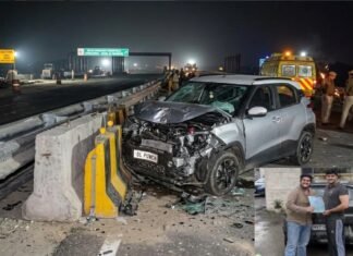 बागपत: गूगल मैप ने दिखाया मौत का रास्ता, बैरियर से टकराई कार, दो युवा इंजीनियर दोस्तों की गई जान