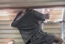 गाजियाबाद: क्लिनिक में चोरी करने आया चोर शटर और दीवार के बीच फंसा