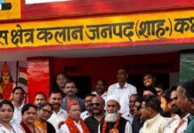 कलान बीआरसी में सेवानिवृत्त शिक्षकों को सम्मानित कर दी भावभीनी विदाई